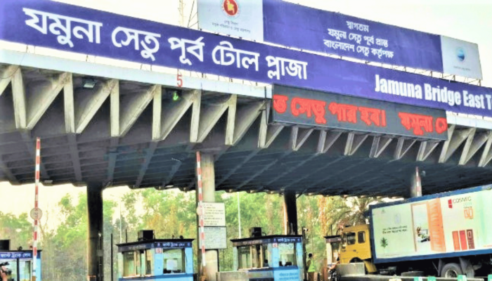 যমুনা সেতুতে যানবাহনের ঢল, ২৪ ঘণ্টায় সোয়া ৩ কোটি টাকার টোল আদায়