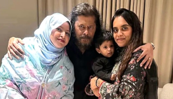 দুই সংসারের সন্তানদের নিয়ে নগরবাউল জেমসের অন্য রকম ঈদ