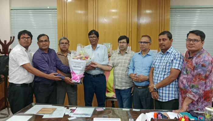 নবনিযুক্ত ট্রেজারার অধ্যাপক ড. মোহাম্মদ ইমদাদুল হুদাকে সাদা দল ও ইউট্যাবের অভিনন্দন