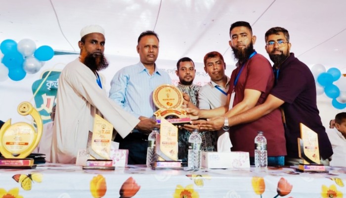 দেবিদ্বারে কৃতী শিক্ষার্থীদের সংবর্ধনা দিল বল্লভপুর শিক্ষা উন্নয়ন ফাউন্ডেশন