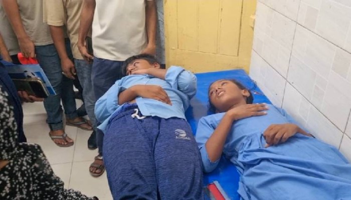স্কুল ফিডিংয়ের খাবার খেয়ে ১১ শিক্ষার্থী হাসপাতালে