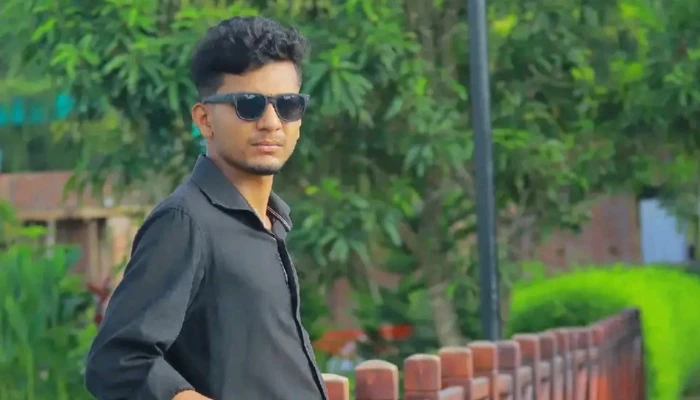 কলেজের মালামাল চুরির অভিযোগে ছাত্রদল নেতা আটক